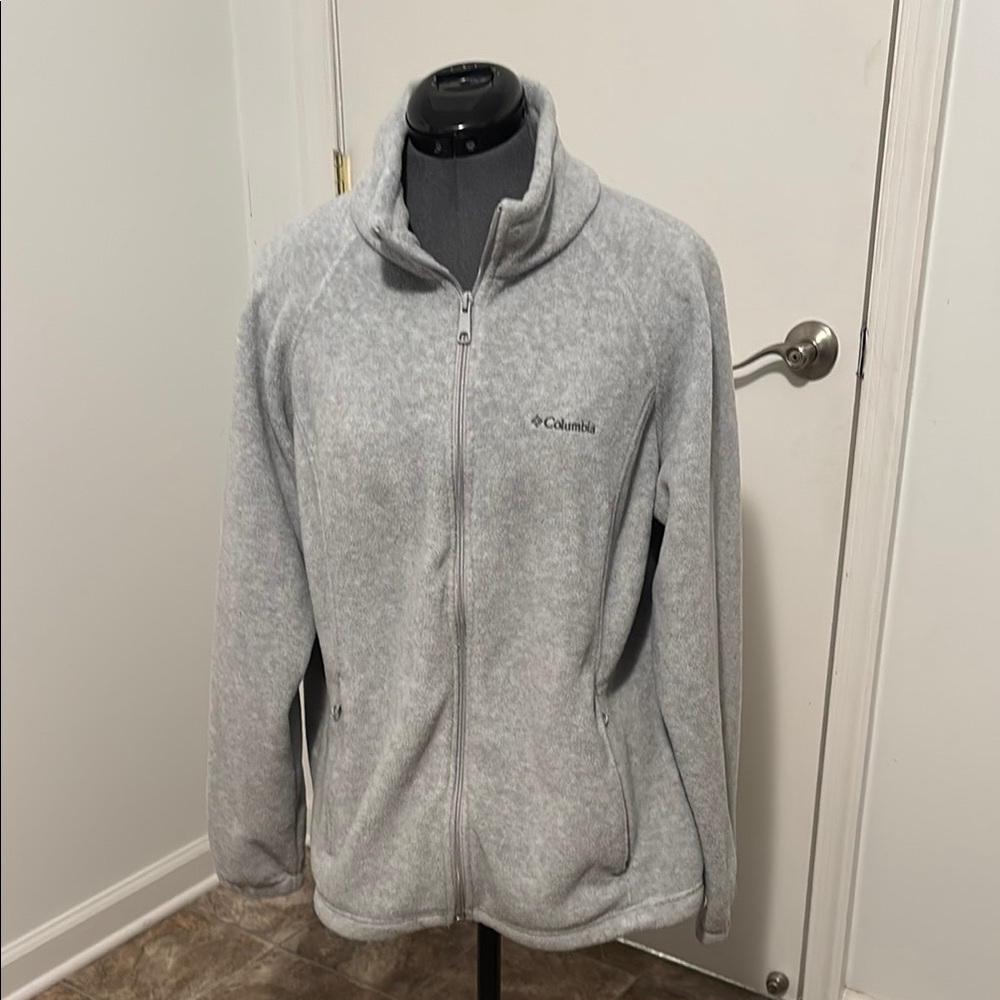 Columbia Women's Light Gray Utility Jacket